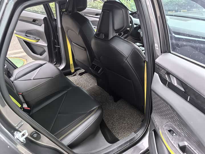 Фото 19 - Changan UNI-V