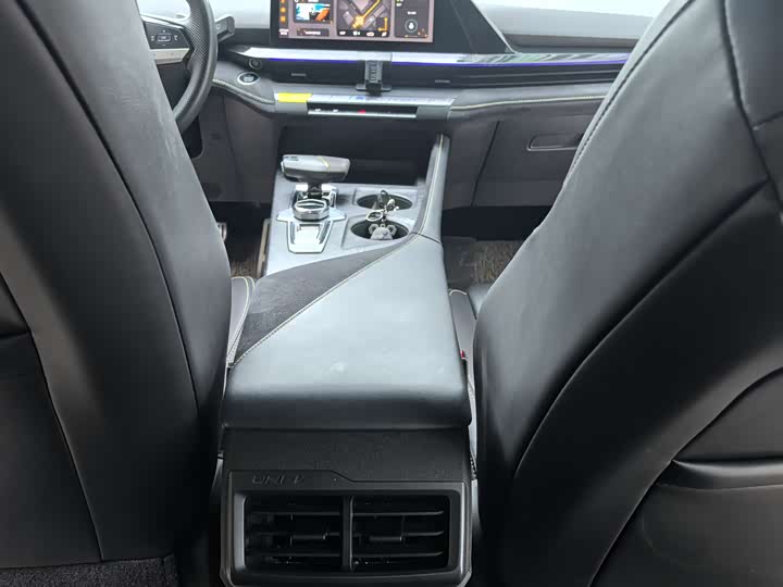 Фото 20 - Changan UNI-V