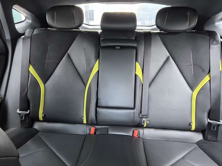 Фото 22 - Changan UNI-V