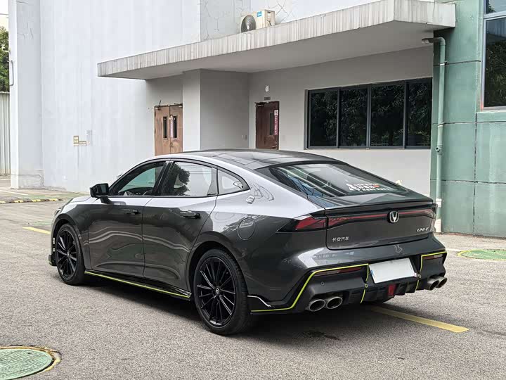 Фото 4 - Changan UNI-V