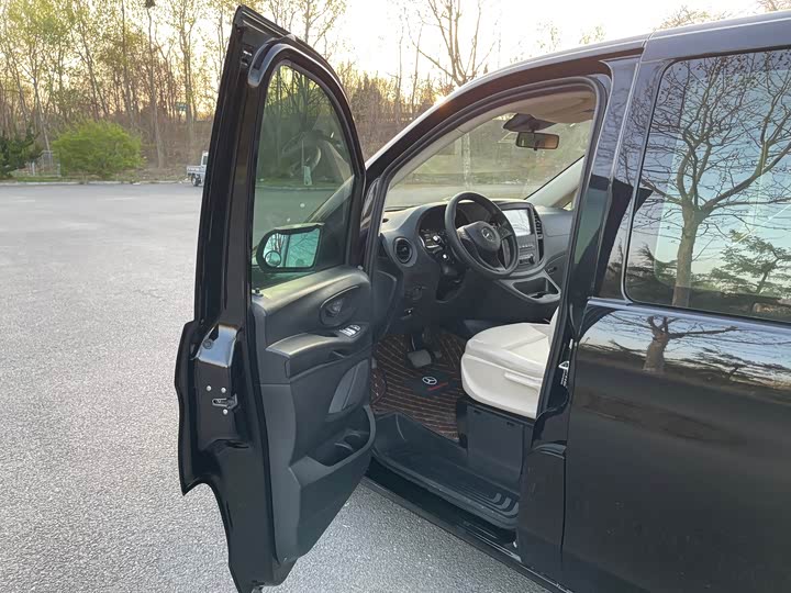 Фото 5 - Mercedes-Benz Vito