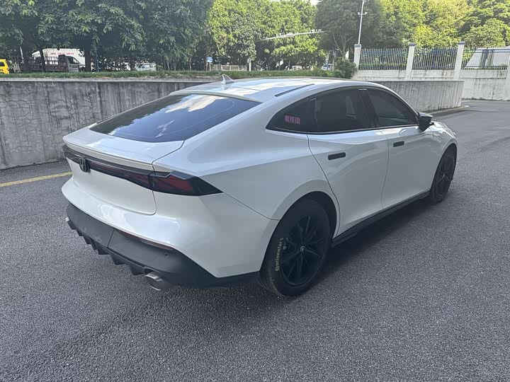 Фото 12 - Changan UNI-V