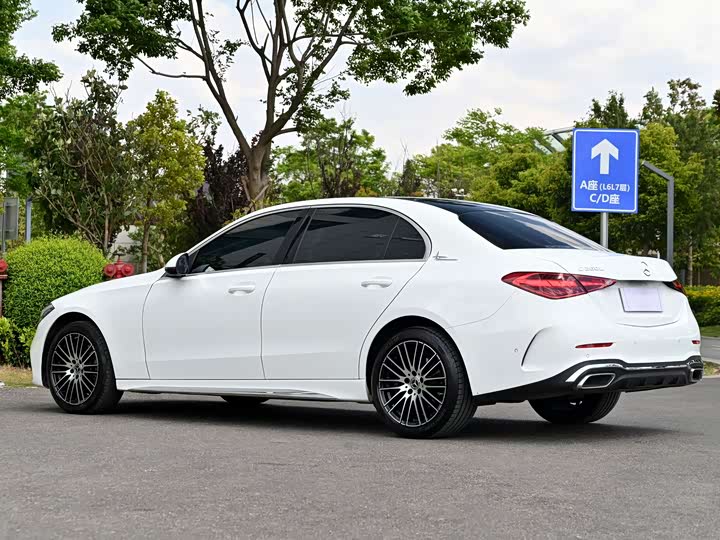 Фото 14 - Mercedes-Benz C-Class