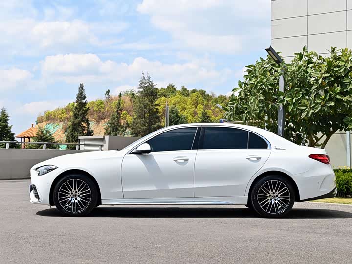 Фото 4 - Mercedes-Benz C-Class