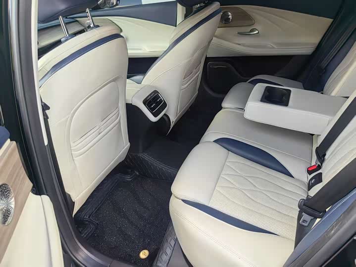 Фото 9 - Chery Arrizo 8