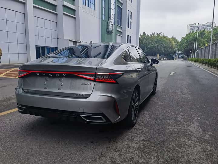 Фото 15 - Chery Arrizo 8