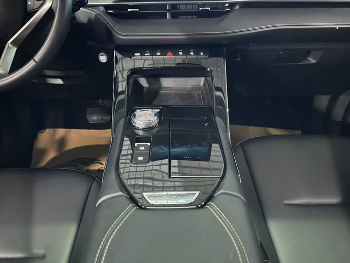 Фото 12 - Haval H6