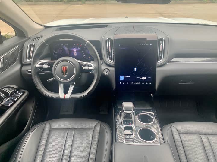 Фото 22 - Hongqi HS3