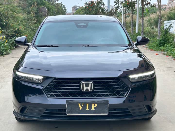 Фото 2 - Honda Accord