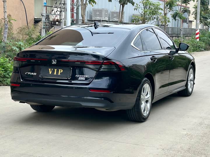 Фото 6 - Honda Accord