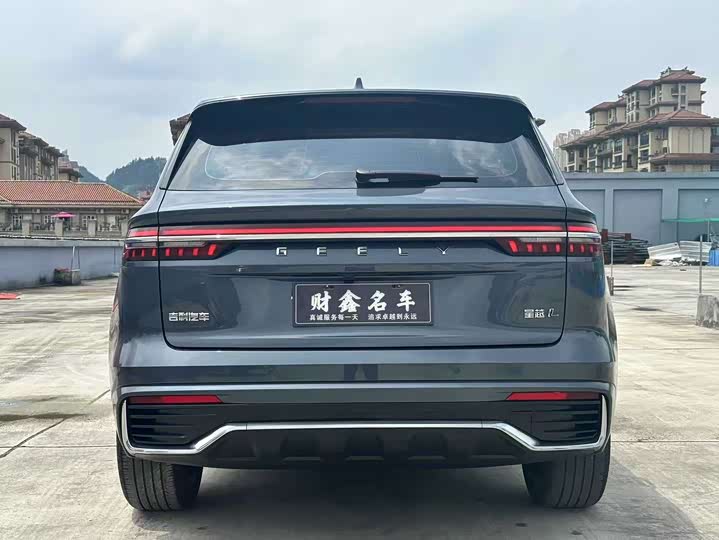 Фото 16 - Geely Monjaro