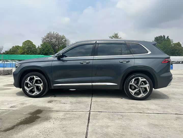 Фото 18 - Geely Monjaro