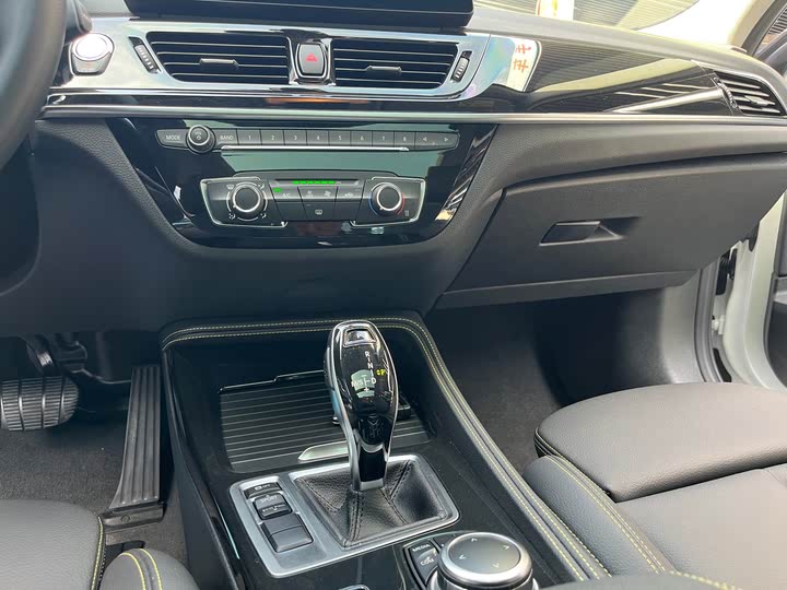 Фото 11 - BMW 1 Series