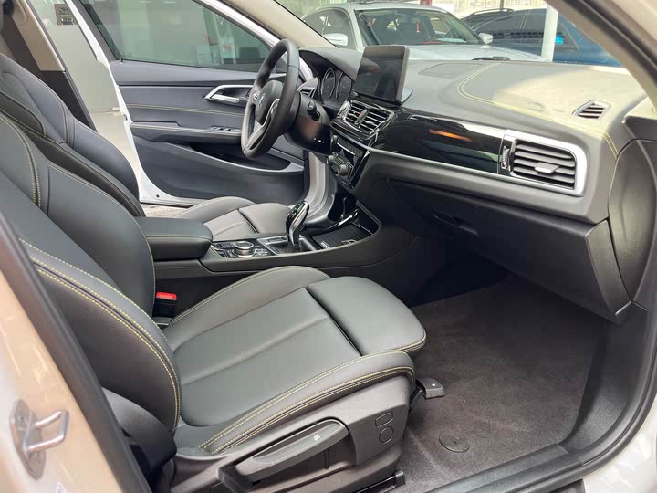 Фото 8 - BMW 1 Series