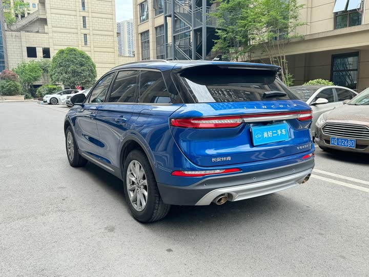 Фото 10 - Lincoln Corsair