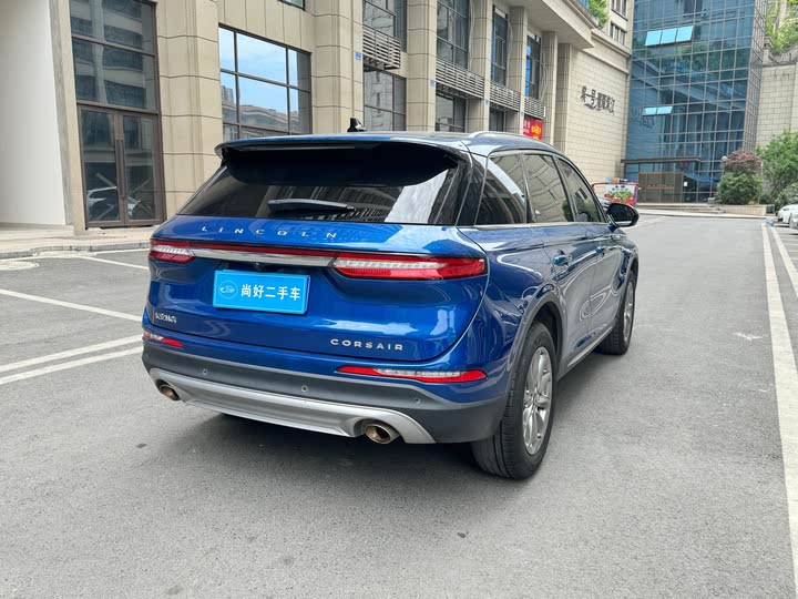 Фото 12 - Lincoln Corsair