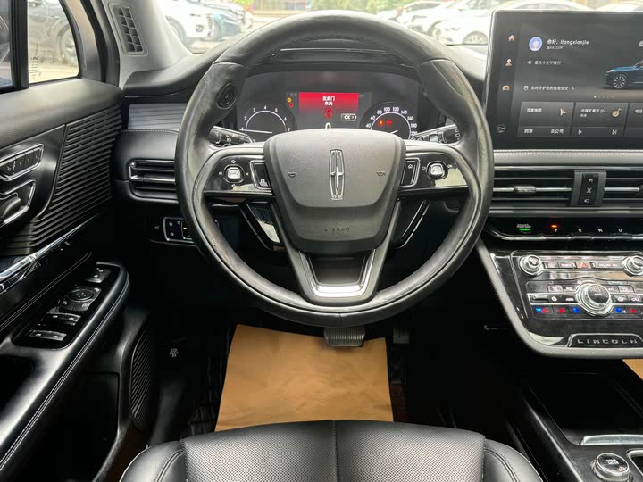 Фото 7 - Lincoln Corsair