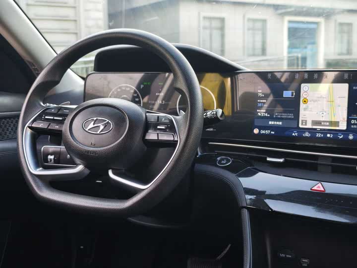 Фото 16 - Hyundai Mistra EV