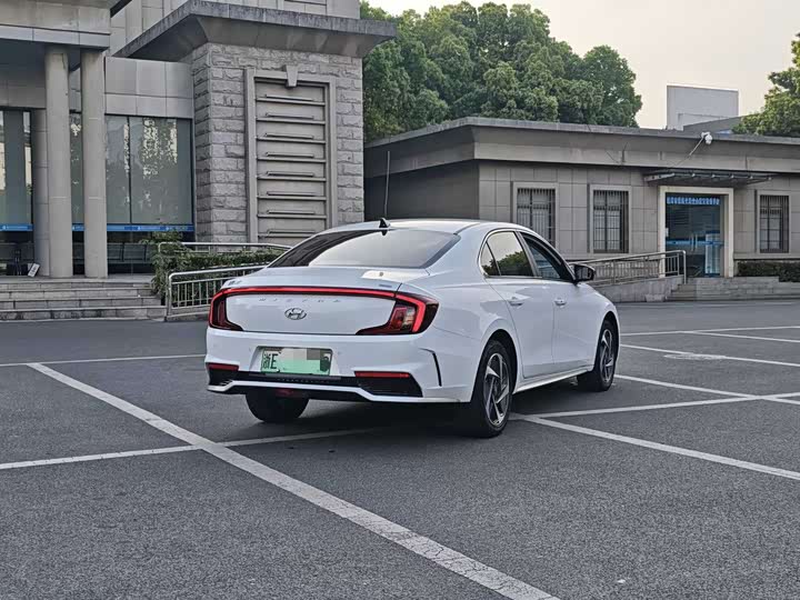 Фото 5 - Hyundai Mistra EV