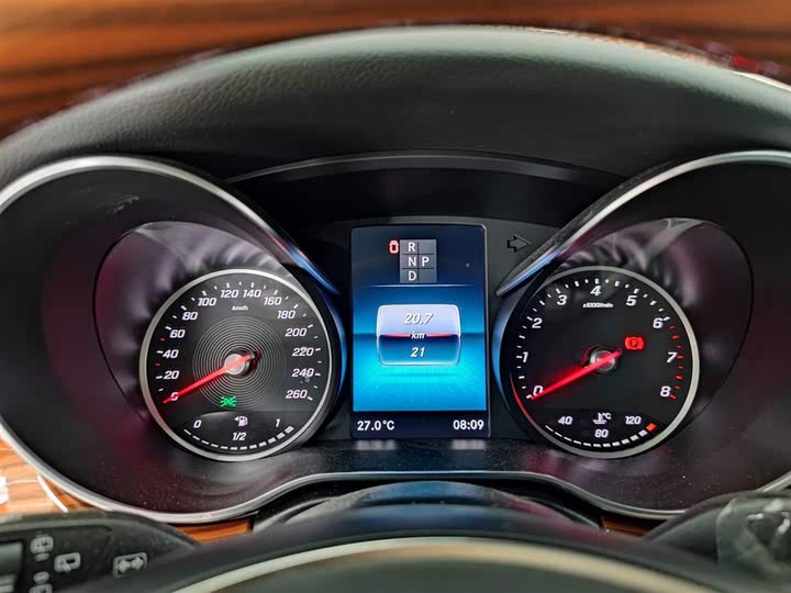 Фото 5 - Mercedes-Benz V-Class