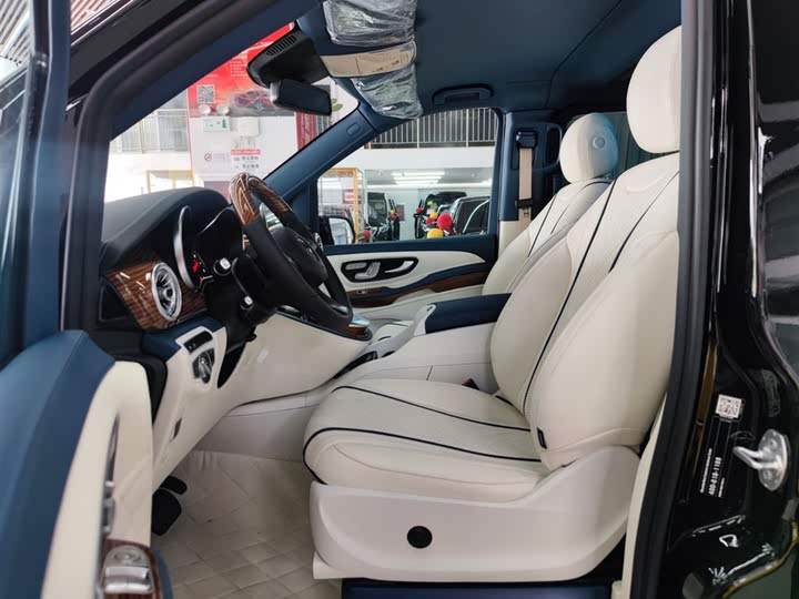 Фото 6 - Mercedes-Benz V-Class