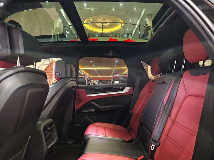 Фото 17 - Porsche Cayenne