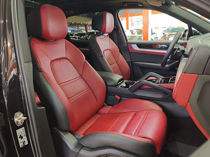 Фото 18 - Porsche Cayenne