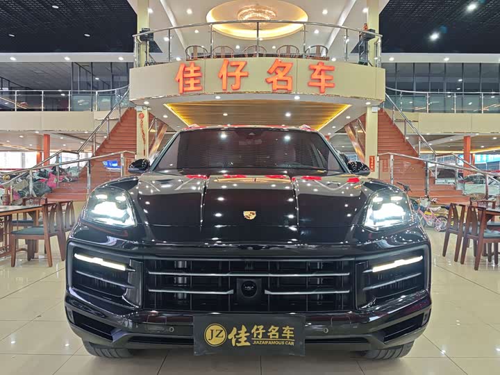 Фото 2 - Porsche Cayenne