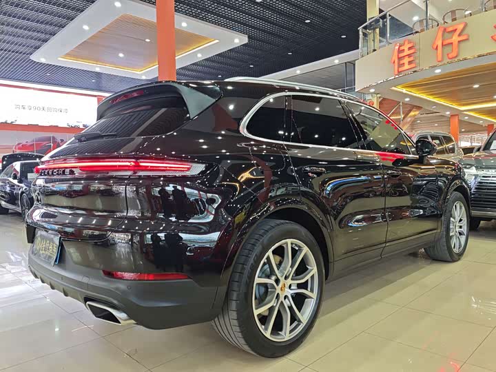 Фото 4 - Porsche Cayenne
