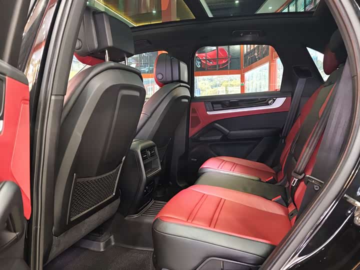 Фото 8 - Porsche Cayenne