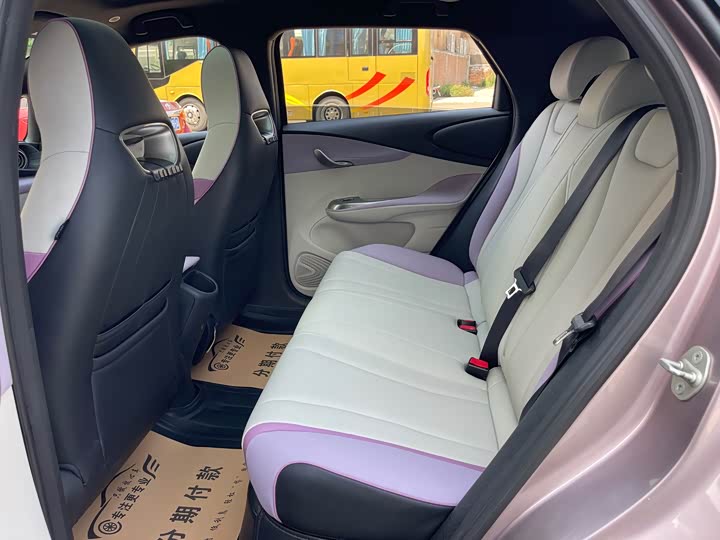 Фото 19 - BYD Dolphin