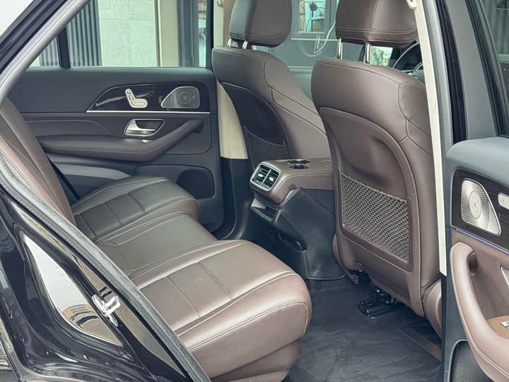 Фото 10 - Mercedes-Benz GLE-Class