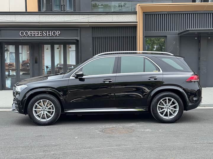 Фото 2 - Mercedes-Benz GLE-Class