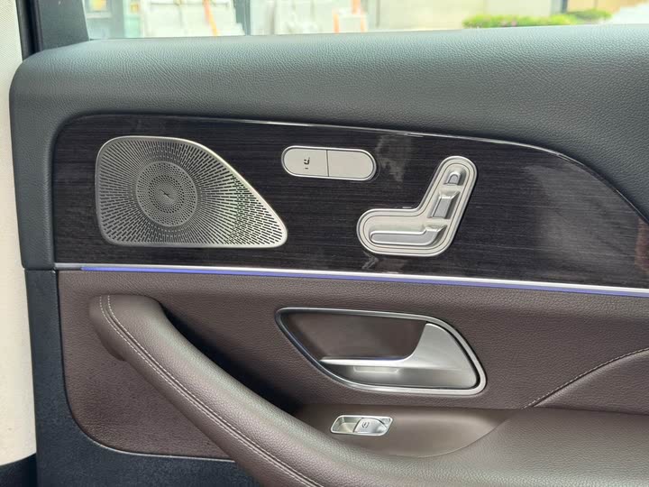 Фото 20 - Mercedes-Benz GLE-Class