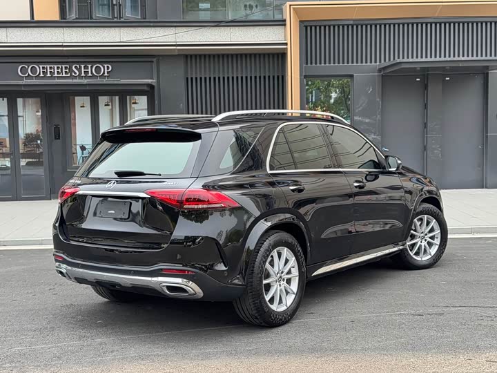 Фото 4 - Mercedes-Benz GLE-Class