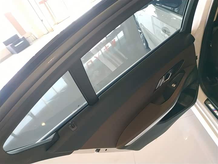 Фото 26 - BMW 3 Series