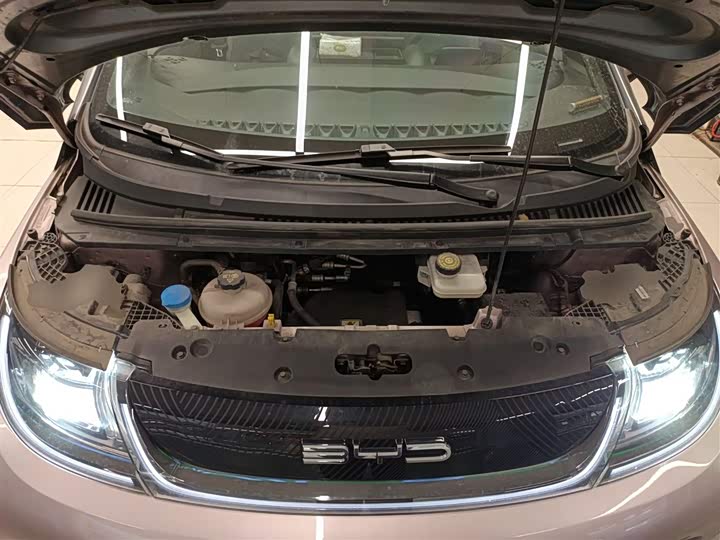 Фото 19 - BYD Dolphin