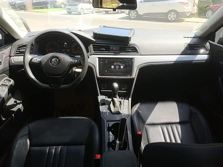 Фото 10 - Volkswagen Lamando L