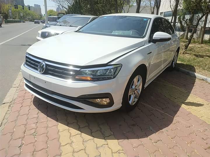 Фото 2 - Volkswagen Lamando L