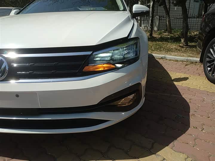 Фото 24 - Volkswagen Lamando L