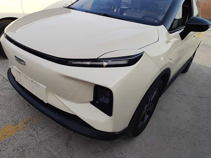 Фото 24 - Geely Geometry E Firefly