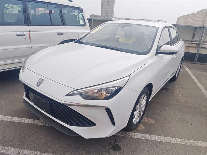 Фото 1 - Roewe i5