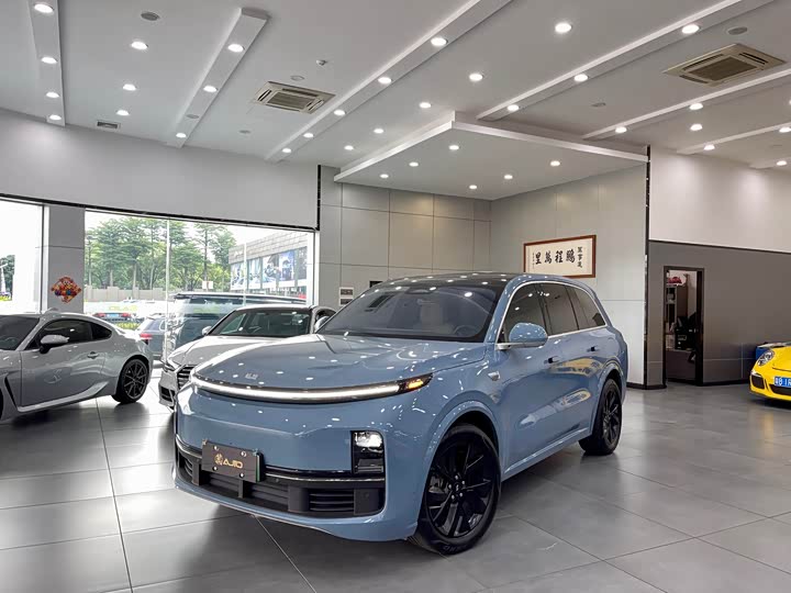 Фото 1 - LiXiang L8