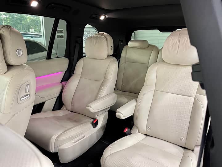 Фото 16 - LiXiang L8