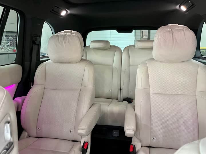 Фото 17 - LiXiang L8