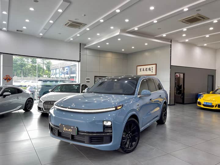 Фото 2 - LiXiang L8