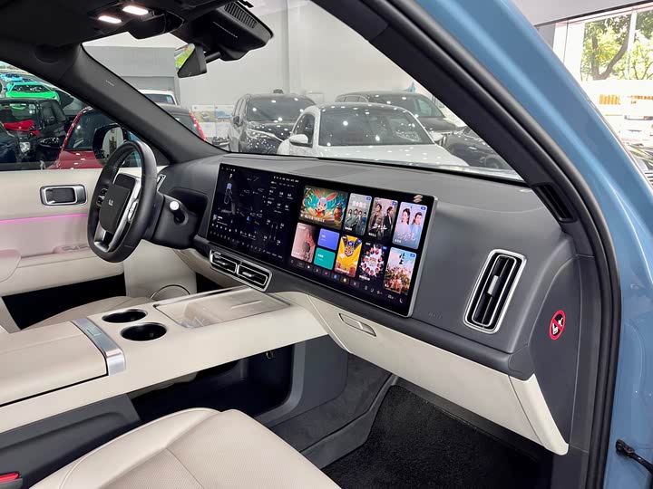 Фото 20 - LiXiang L8