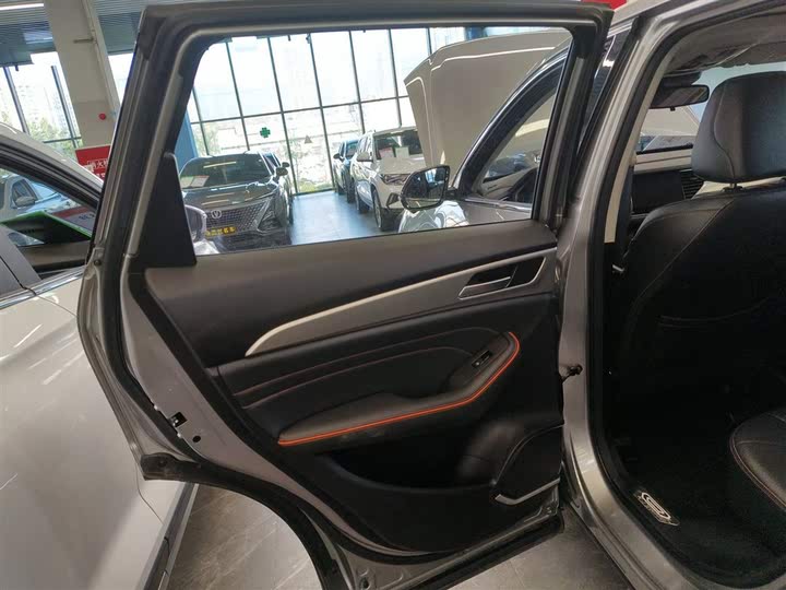 Фото 29 - Haval F7