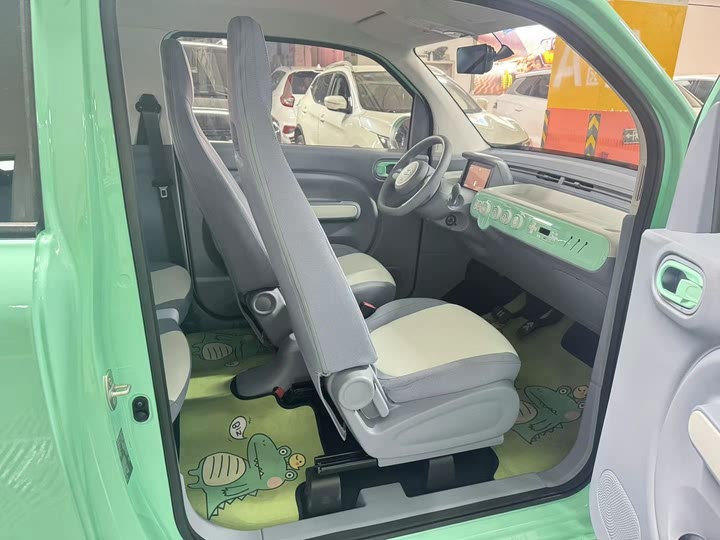 Фото 3 - Bestune Pony