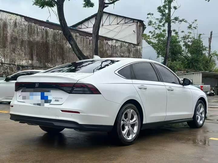 Фото 7 - Honda Accord